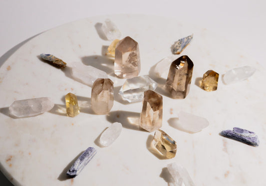 Manifest Your Dreams: DIY Crystal Grids to Supercharge Your Healing Space by Crystal Liza, Your Everyday Crystal Coach